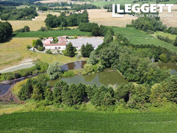 1 - Charente, Commercial