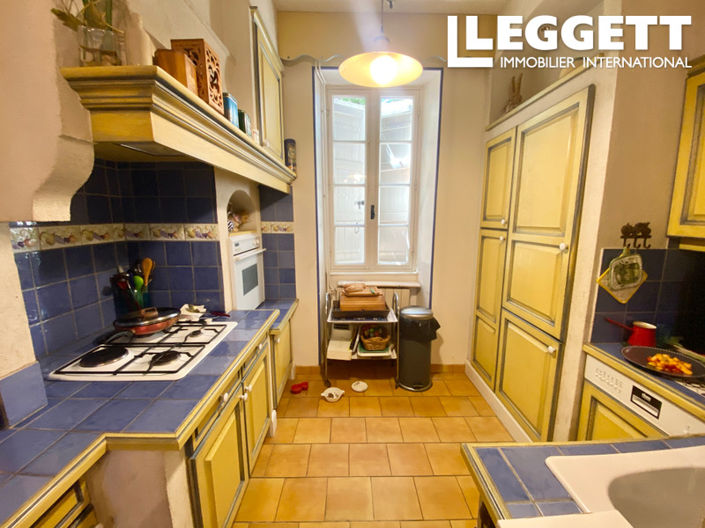 Image No.6-5 Bed House for sale