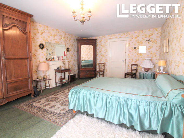 Image No.9-5 Bed House for sale