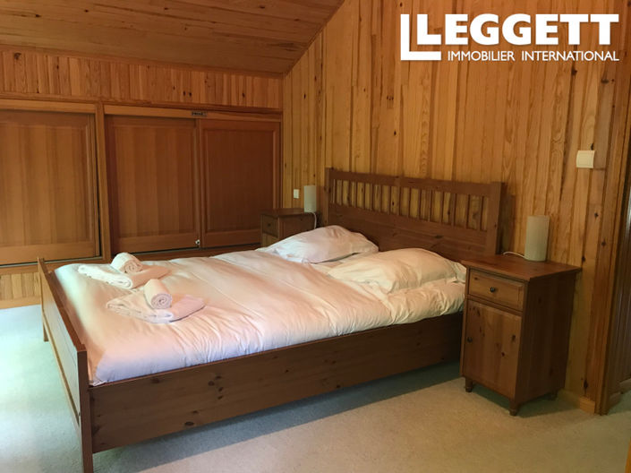 Image No.5-3 Bed House for sale