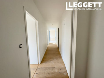 ahr0chm6ly9jzg4uagvzdglhlmltbw8vaw1hz2uvvevom