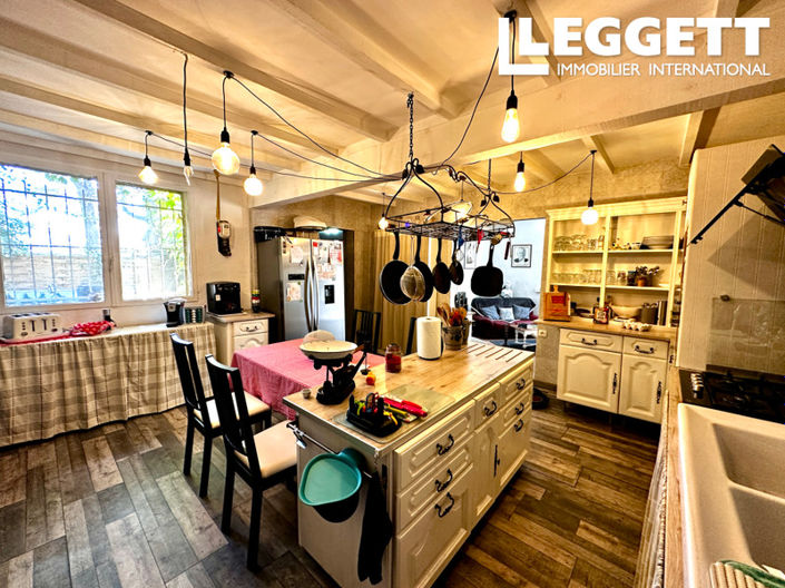 Image No.6-5 Bed House for sale