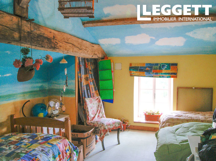 Image No.7-4 Bed House for sale