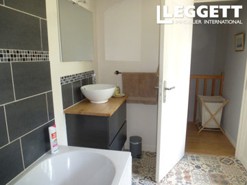 ahr0chm6ly9jzg4uagvzdglhlmltbw8vaw1hz2uvvevom