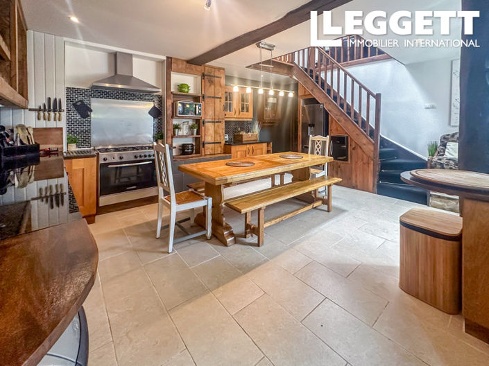 Image No.7-11 Bed House for sale