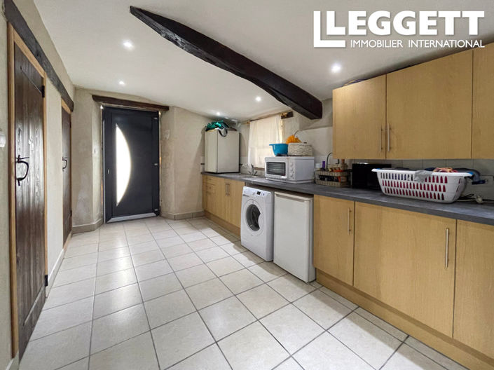 Image No.6-7 Bed House for sale