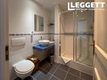 ahr0chm6ly9jzg4uagvzdglhlmltbw8vaw1hz2uvvevom