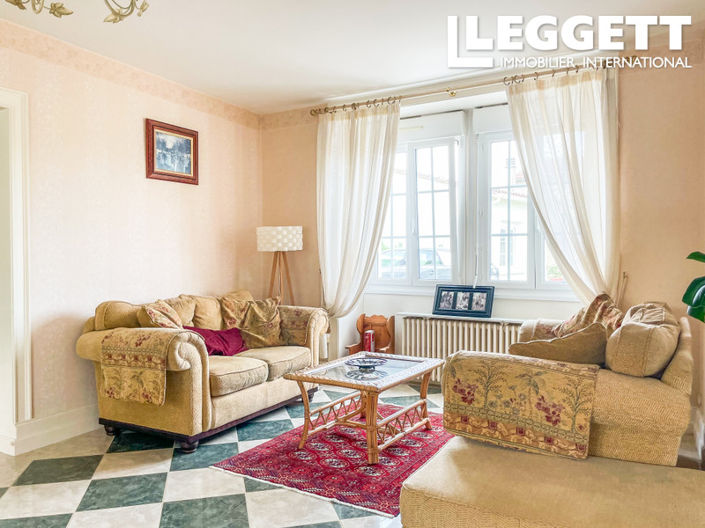 Image No.5-6 Bed House for sale