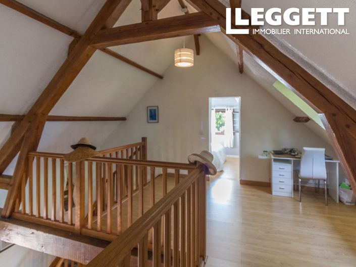 Image No.6-3 Bed House for sale