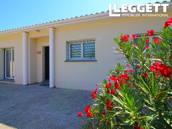 Image No.10-3 Bed House for sale