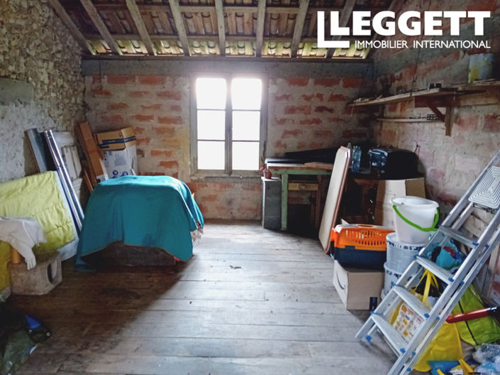 Image No.10-3 Bed House for sale