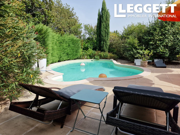 Image No.3-8 Bed House for sale