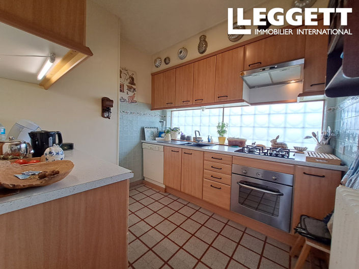 Image No.6-3 Bed House for sale