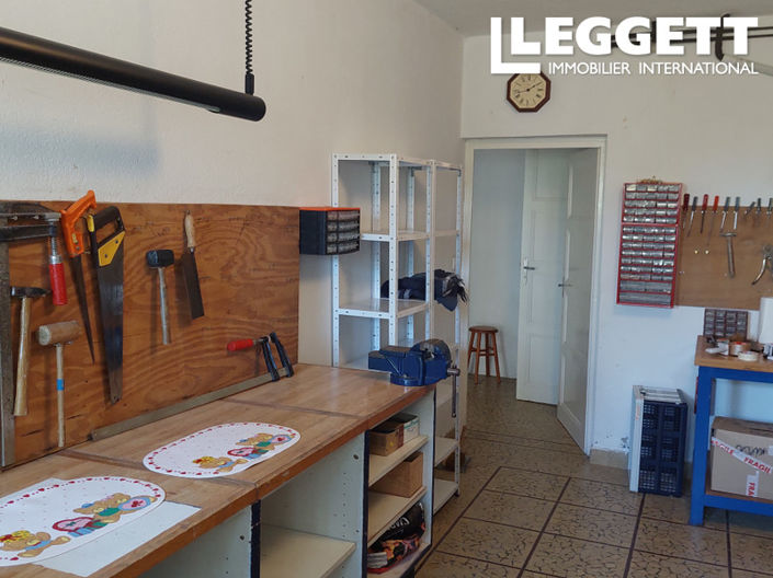 Image No.9-3 Bed House for sale