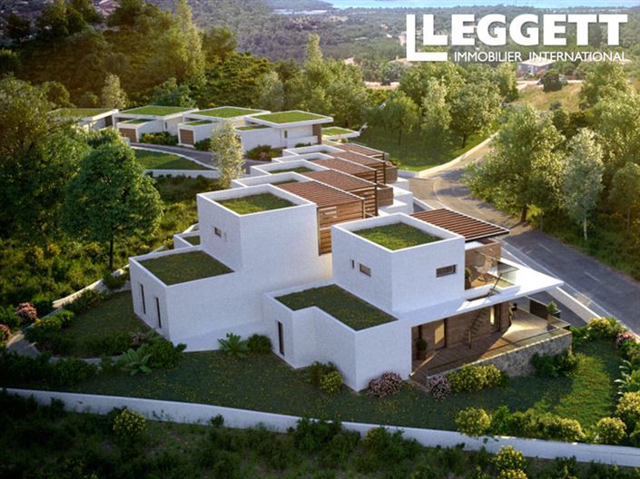 Image No.7-4 Bed House for sale