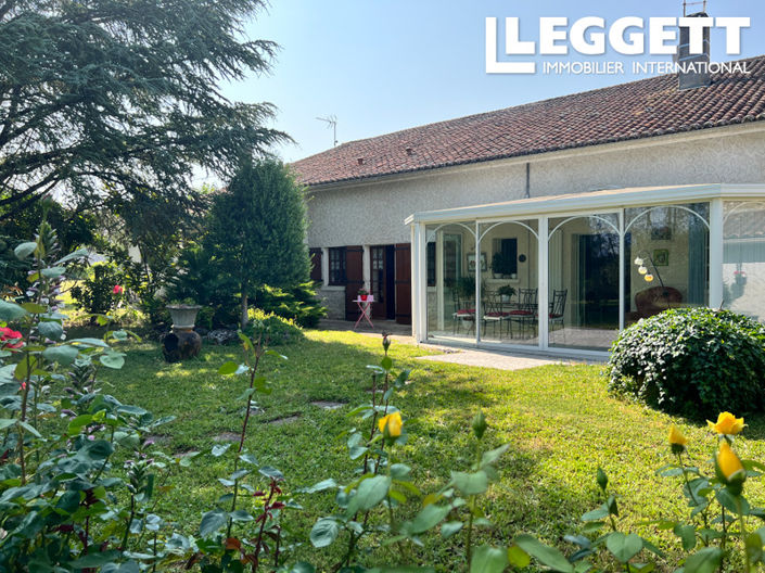 Image No.10-6 Bed House for sale