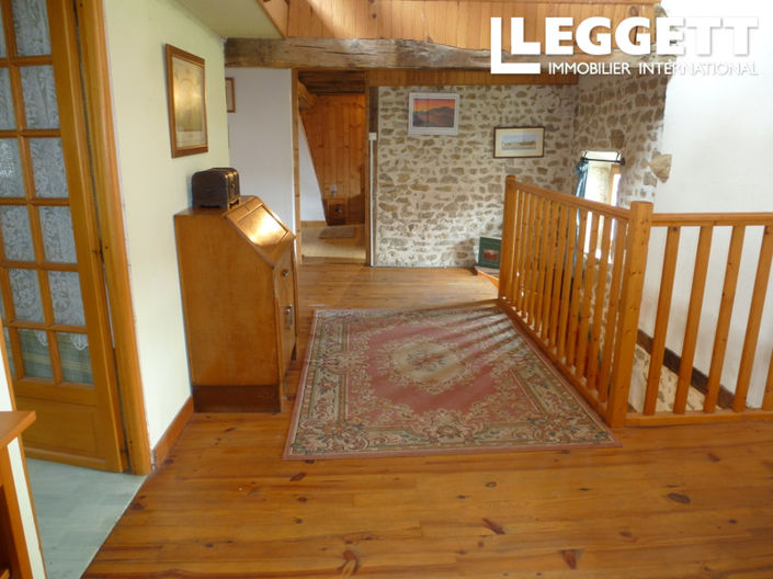 Image No.9-4 Bed House for sale