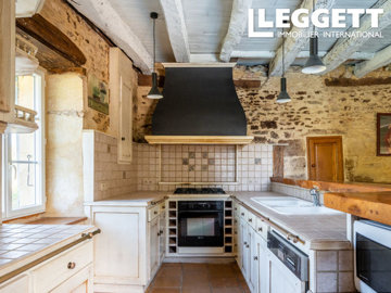 ahr0chm6ly9jzg4uagvzdglhlmltbw8vaw1hz2uvvevom