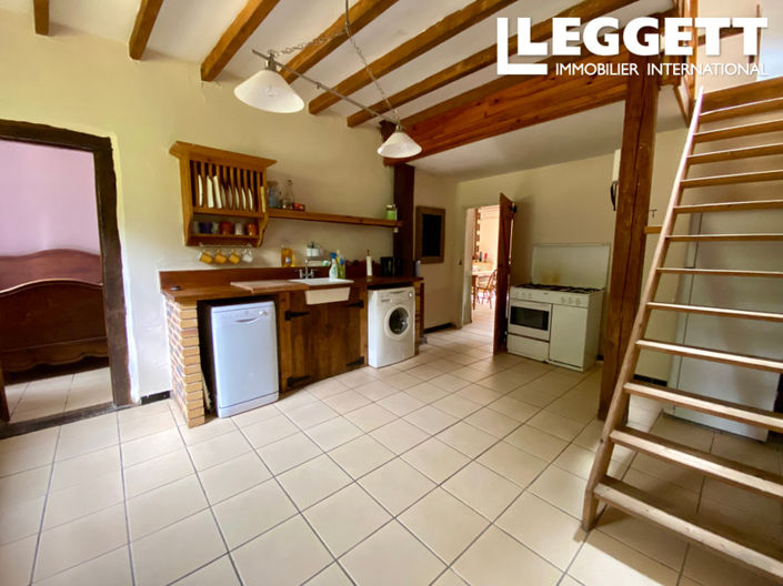 Image No.4-2 Bed House for sale