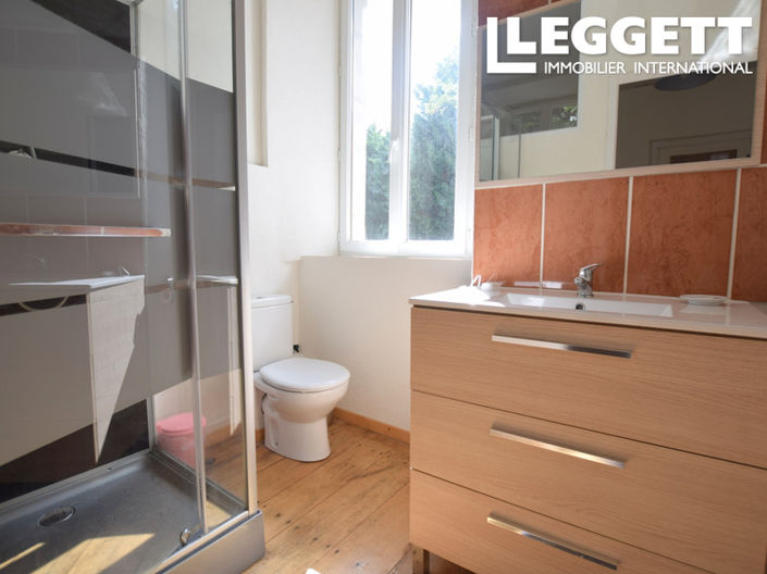 Image No.7-13 Bed Commercial for sale