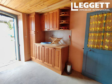 ahr0chm6ly9jzg4uagvzdglhlmltbw8vaw1hz2uvvevom