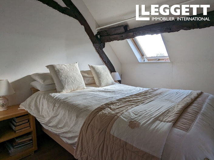 Image No.9-7 Bed House for sale