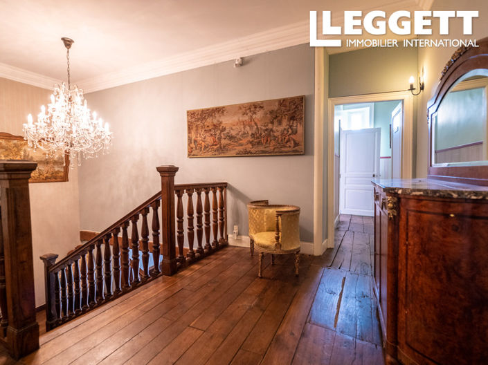 Image No.9-14 Bed Chateaux for sale