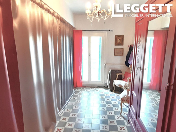 Image No.8-4 Bed House for sale