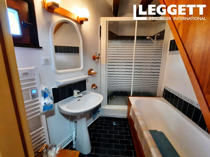 Image No.7-3 Bed House for sale