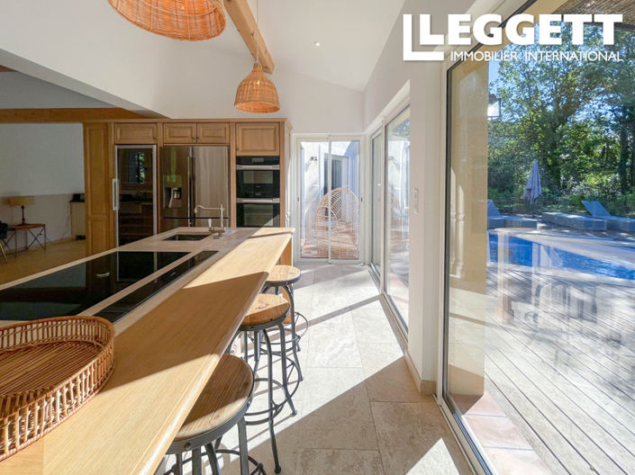 Image No.5-5 Bed House for sale