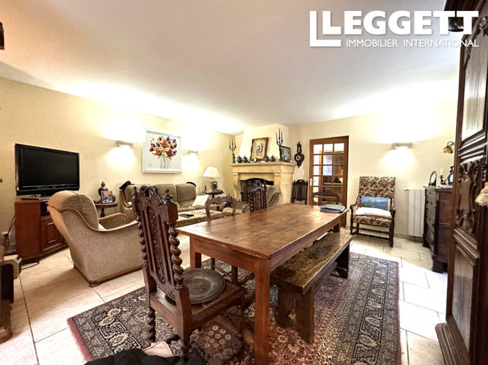 Image No.7-4 Bed House for sale