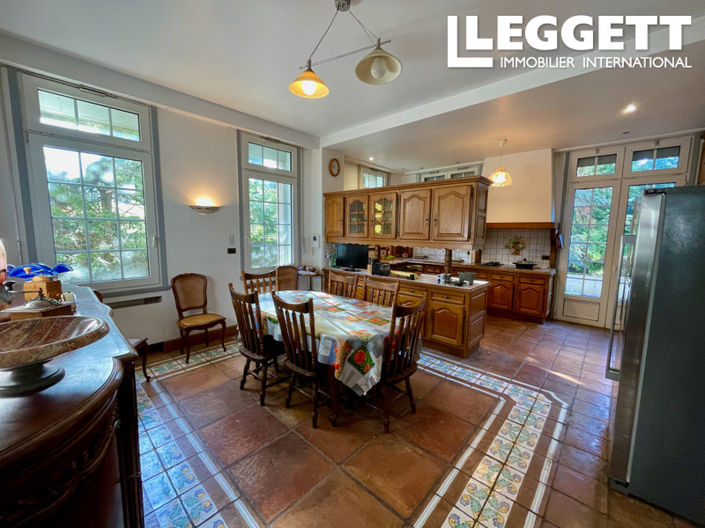 Image No.4-9 Bed House for sale