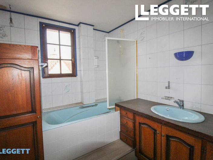 Image No.7-3 Bed House for sale