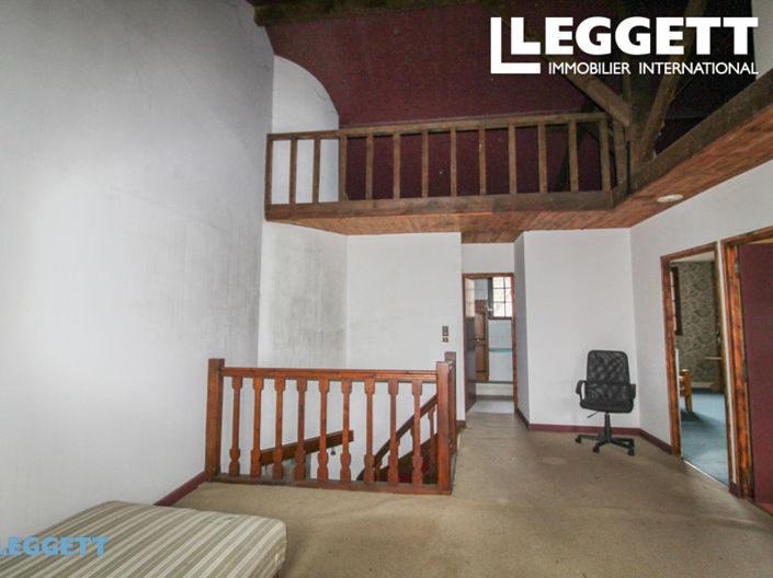 Image No.8-3 Bed House for sale