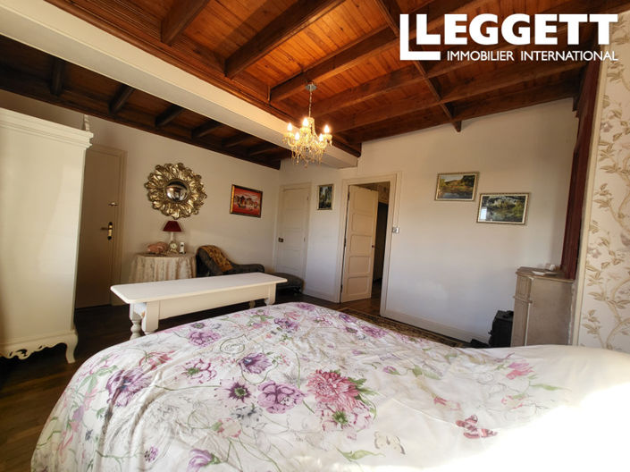 Image No.9-4 Bed House for sale