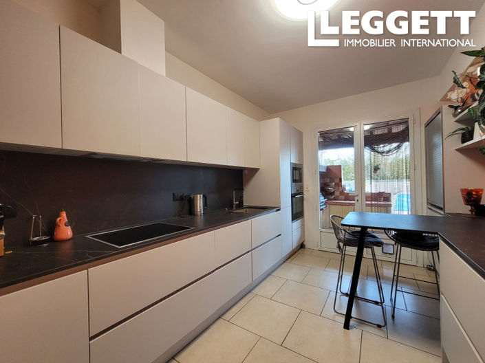 Image No.4-11 Bed House for sale