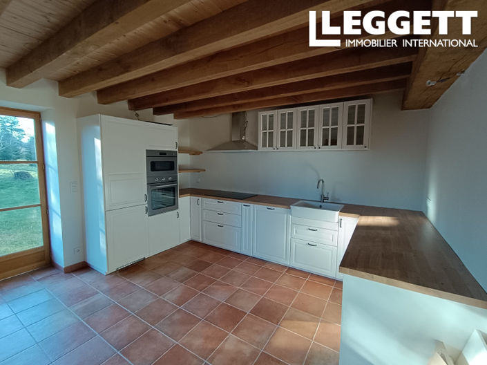 Image No.9-5 Bed House for sale