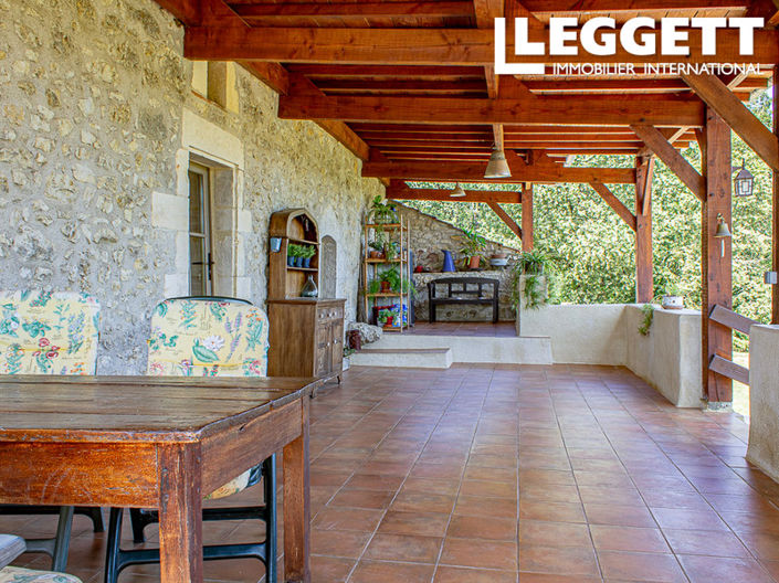 Image No.8-4 Bed House for sale