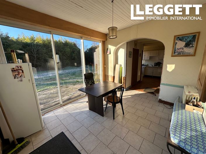 Image No.10-3 Bed House for sale