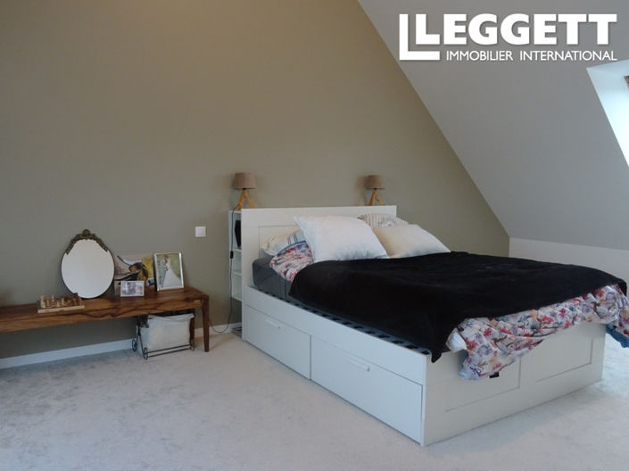 Image No.6-4 Bed House for sale