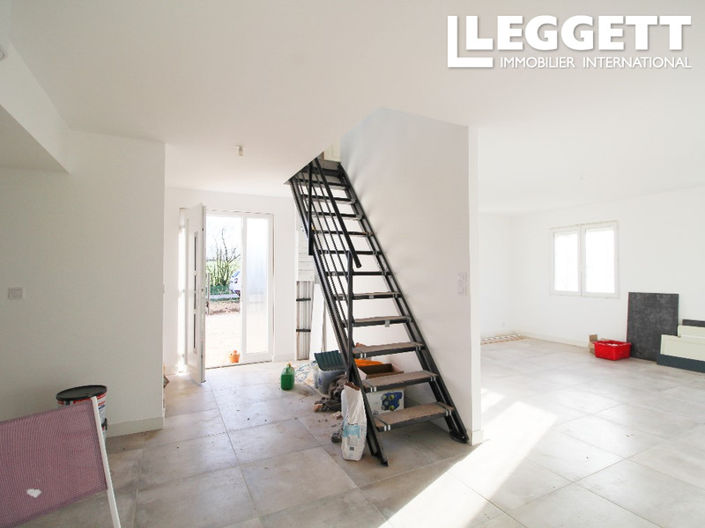 Image No.3-4 Bed House for sale