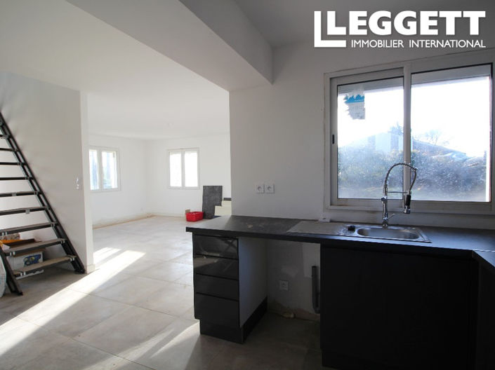 Image No.6-4 Bed House for sale