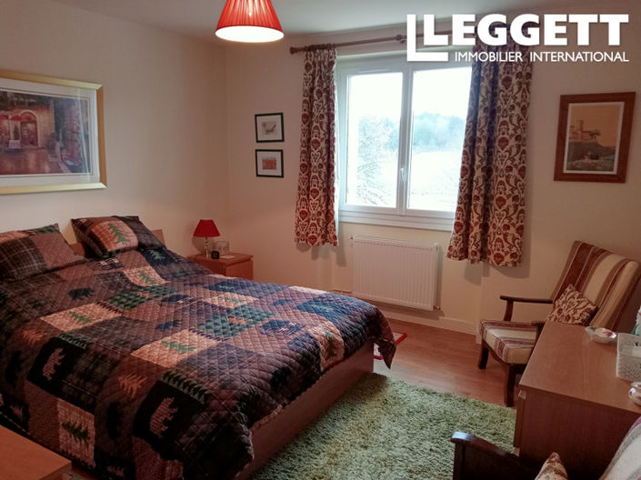 Image No.6-3 Bed House for sale