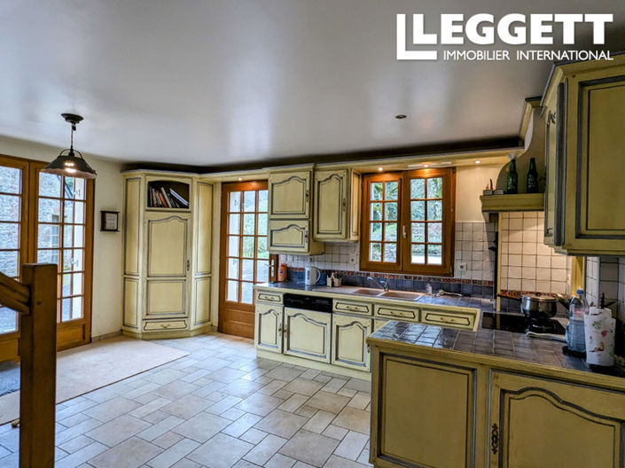 Image No.6-3 Bed House for sale