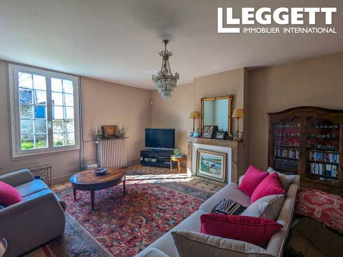 Image No.5-5 Bed House for sale