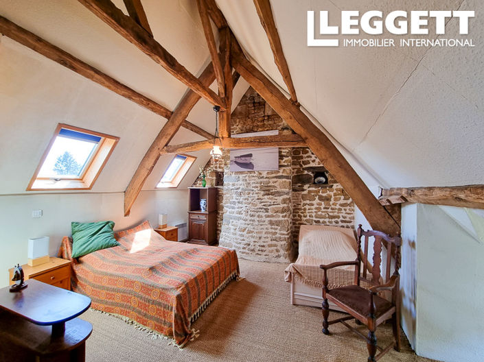 Image No.10-6 Bed House for sale