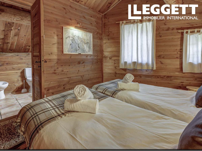 Image No.5-5 Bed House for sale