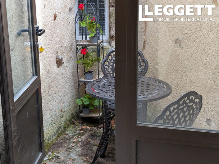 Image No.7-2 Bed House for sale