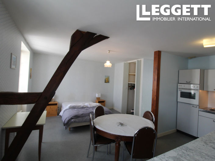 Image No.4-14 Bed Commercial for sale