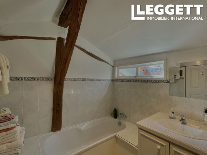 Image No.7-5 Bed House for sale